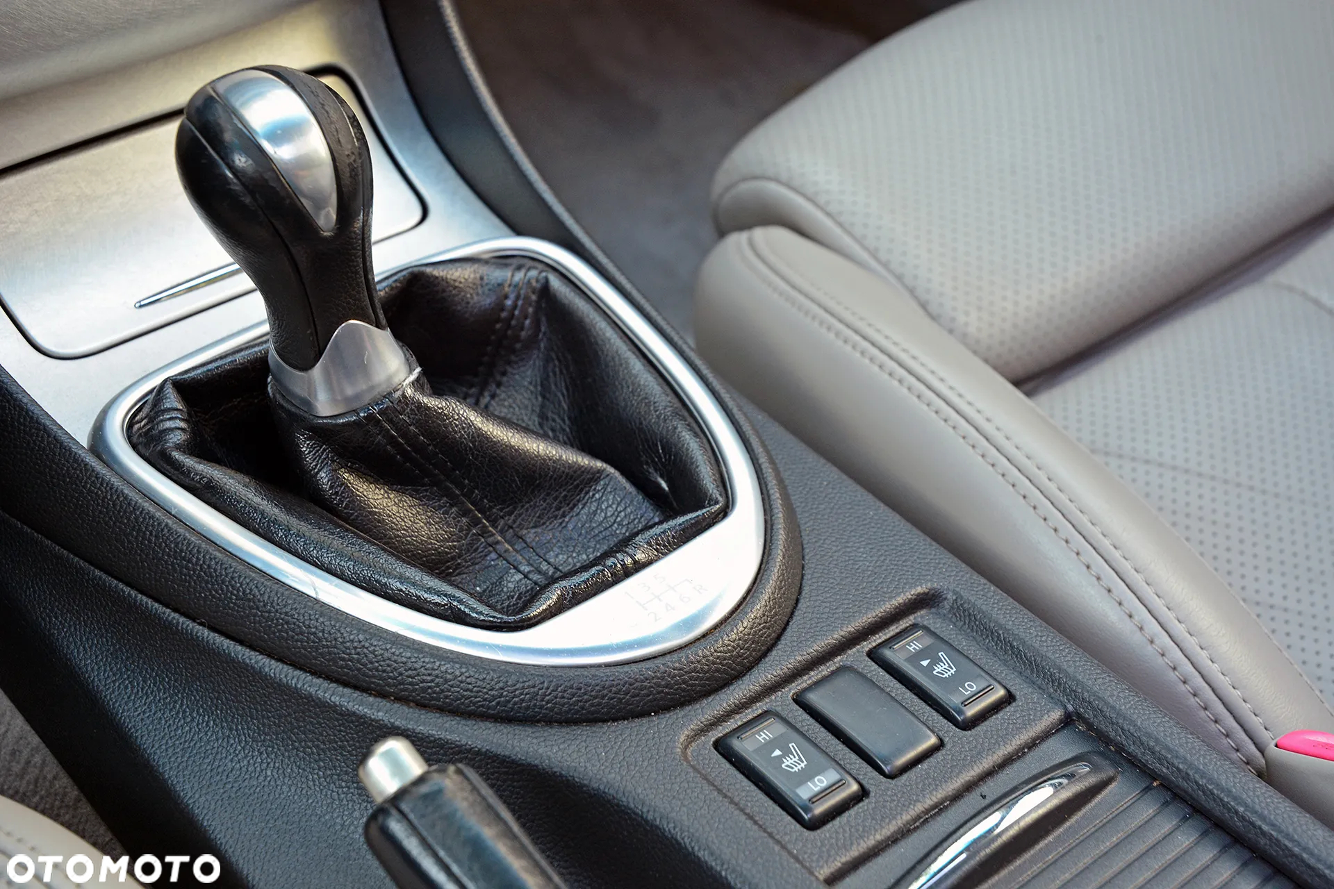Infiniti G G37 S - 23