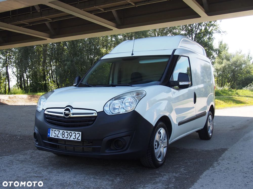 Opel COMBO - 12