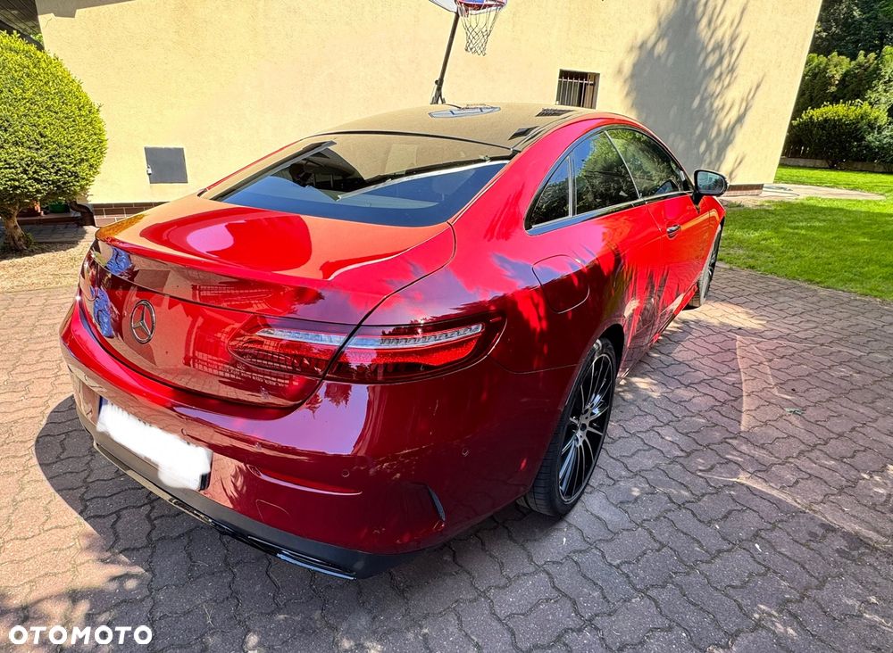 Mercedes-Benz Klasa E 220 d 4-Matic 9G-TRONIC - 13