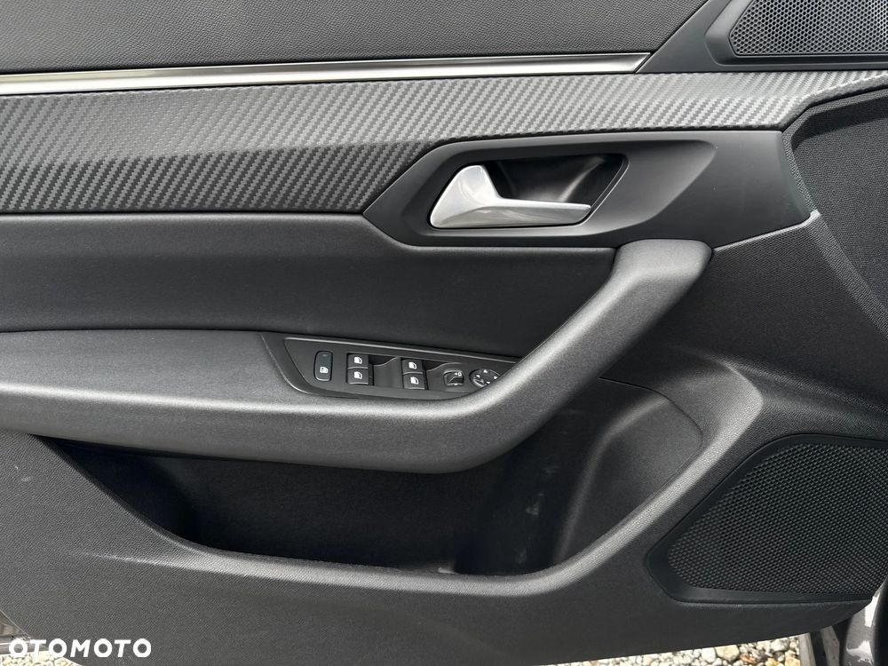 Peugeot 508 1.6 PureTech First Edition S&S EAT8 - 11