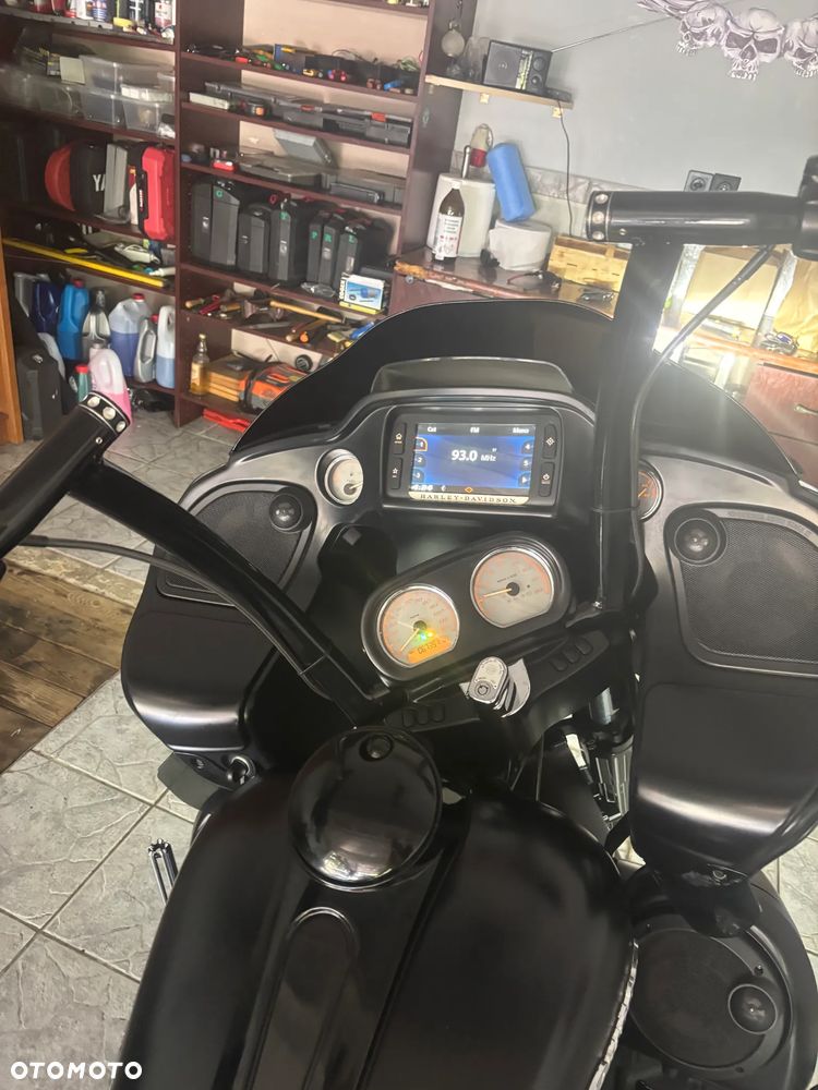 Harley-Davidson Touring Road Glide - 10