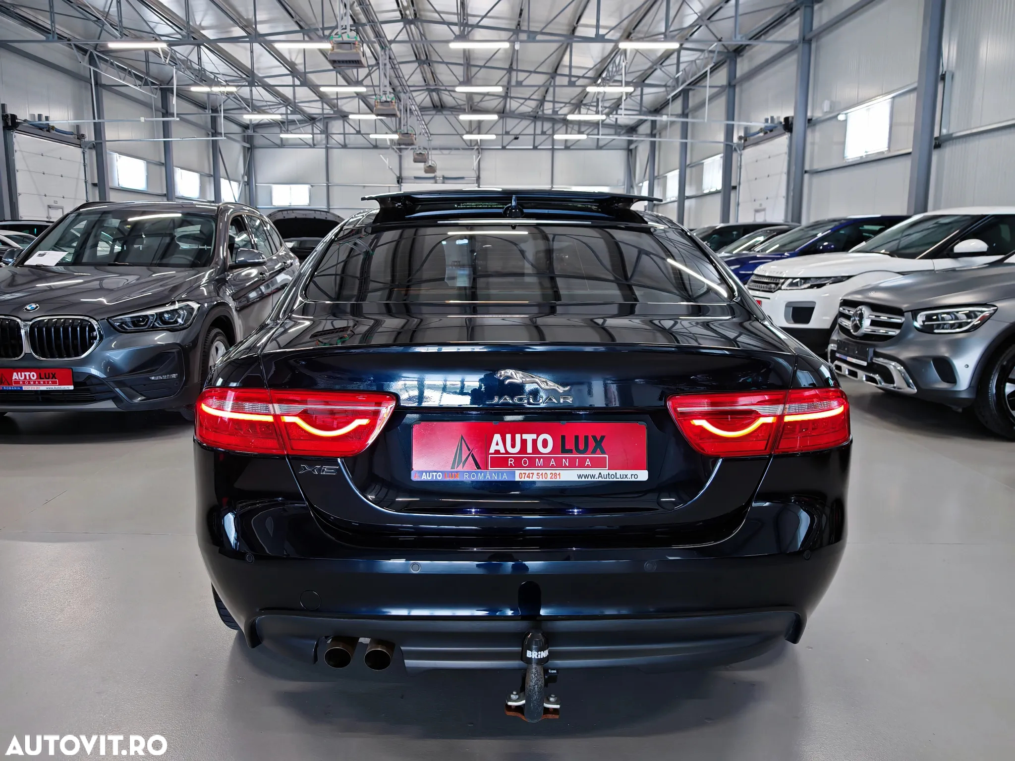 Jaguar XE 20d Aut. Prestige - 32