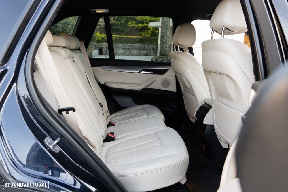 BMW X5 25 d sDrive Comfort 7L - 39