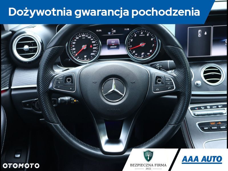 Mercedes-Benz Klasa E - 22