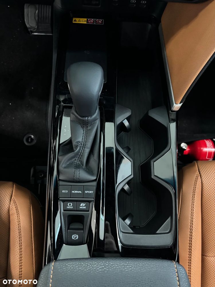 Toyota Camry 2.5 Hybrid Prestige CVT - 20