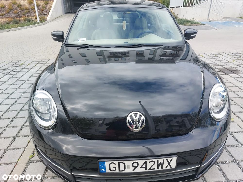 Volkswagen New Beetle - 1
