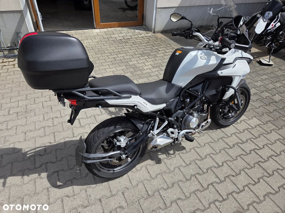 Benelli TRK 502 - 5