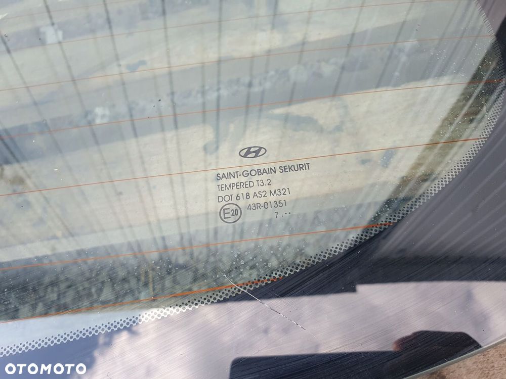 HYUNDAI i30 III kombi 2017- SZYBA Z KLAPY SZYBA TYŁ TYLNA 17R ogrzewana - 2