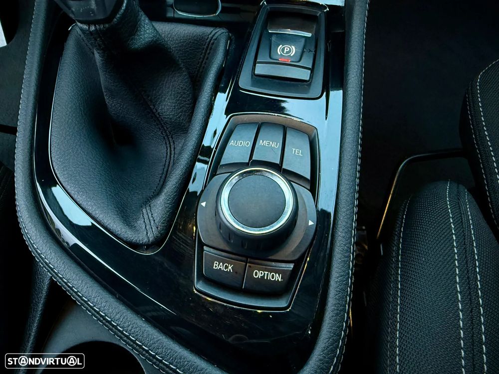 BMW 216 Active Tourer d Line Sport - 36