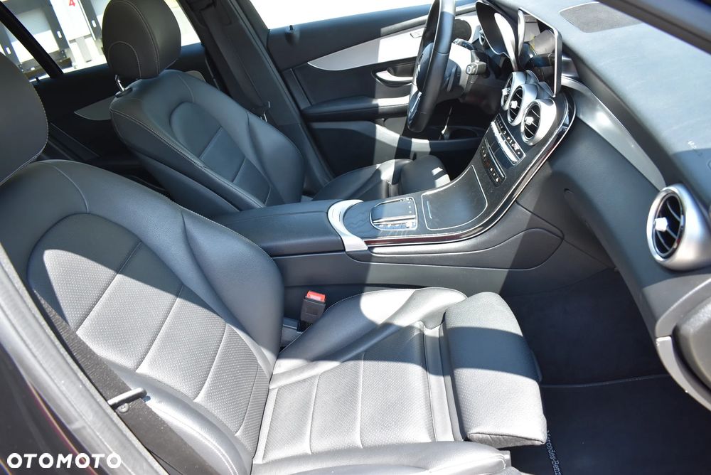 Mercedes-Benz GLC 220 d 4Matic 9G-TRONIC - 21