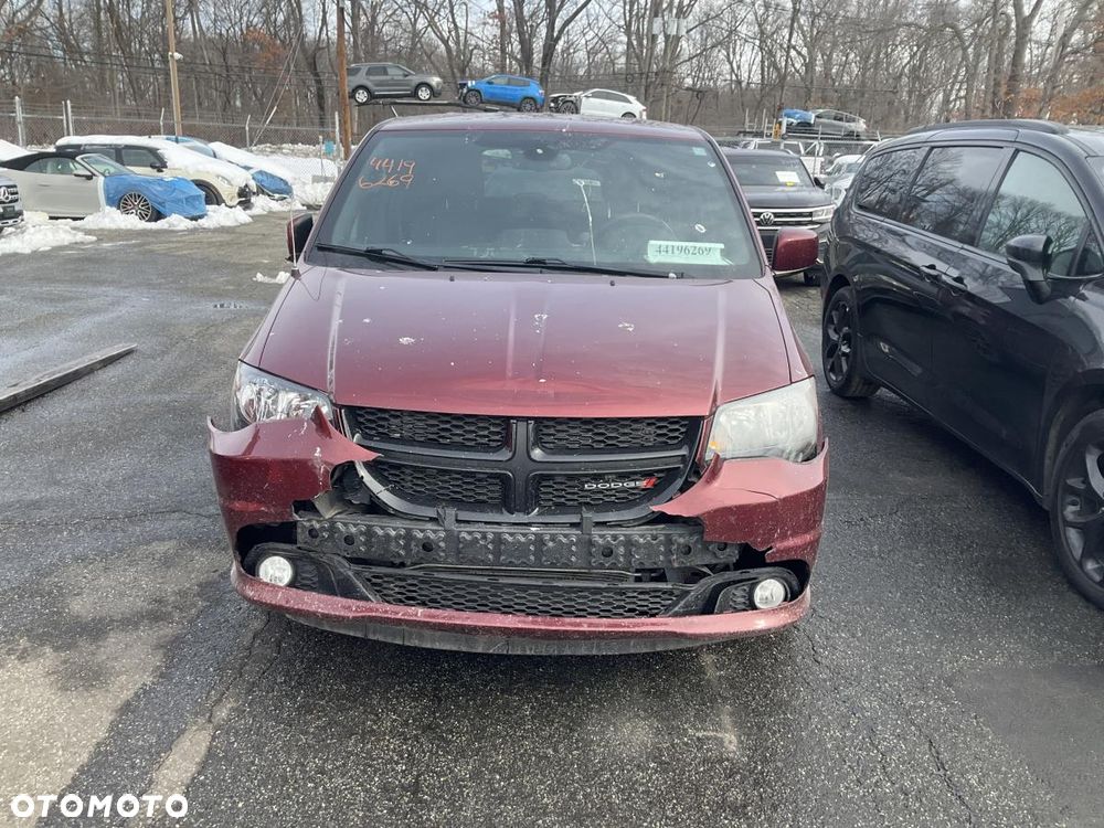 Dodge Grand Caravan - 27