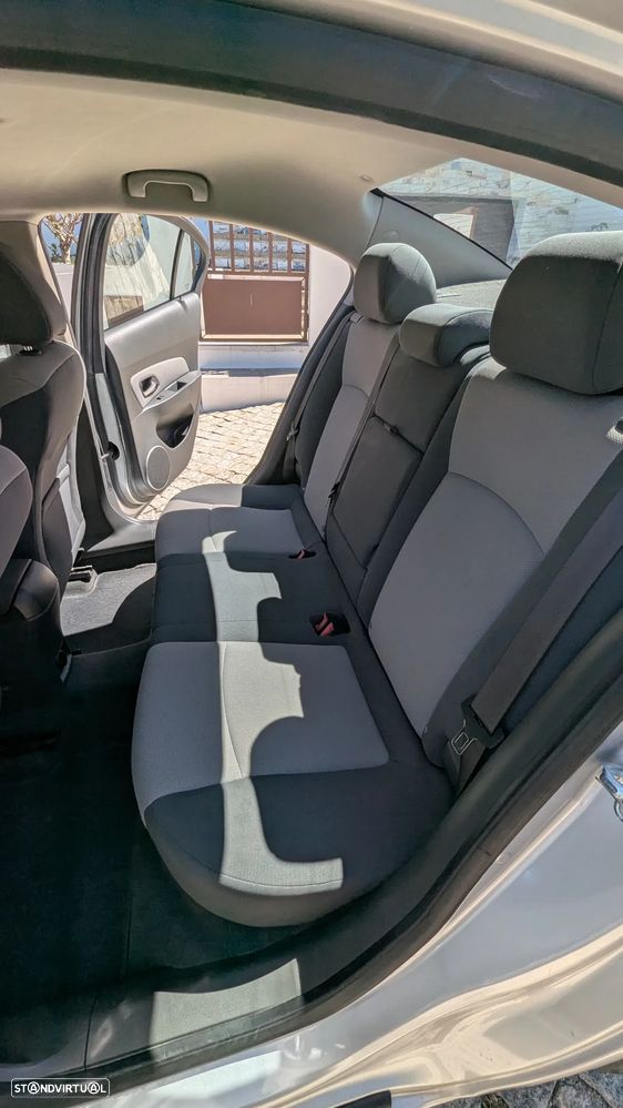 Chevrolet Cruze 1.6 LS - 46