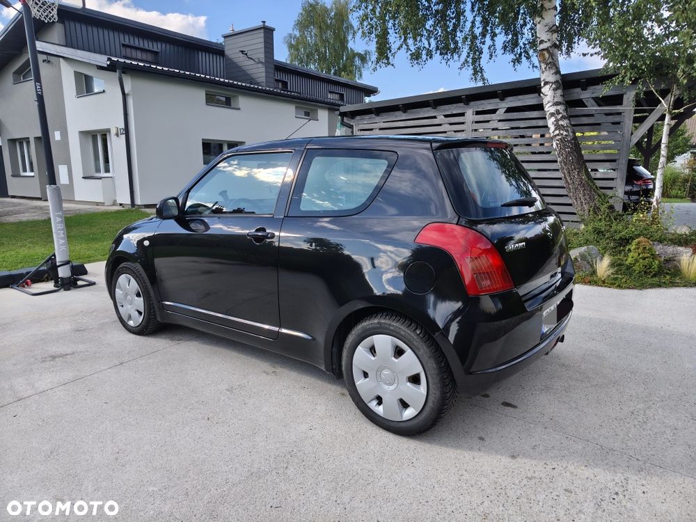 Suzuki Swift - 2