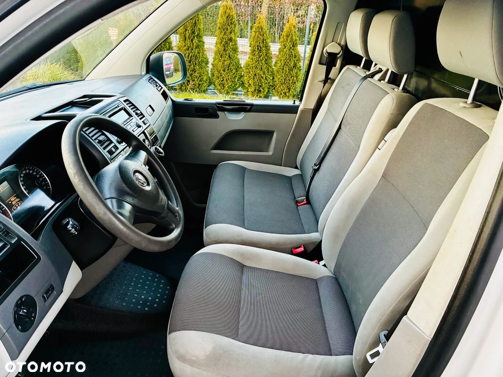 Volkswagen Transporter - 9
