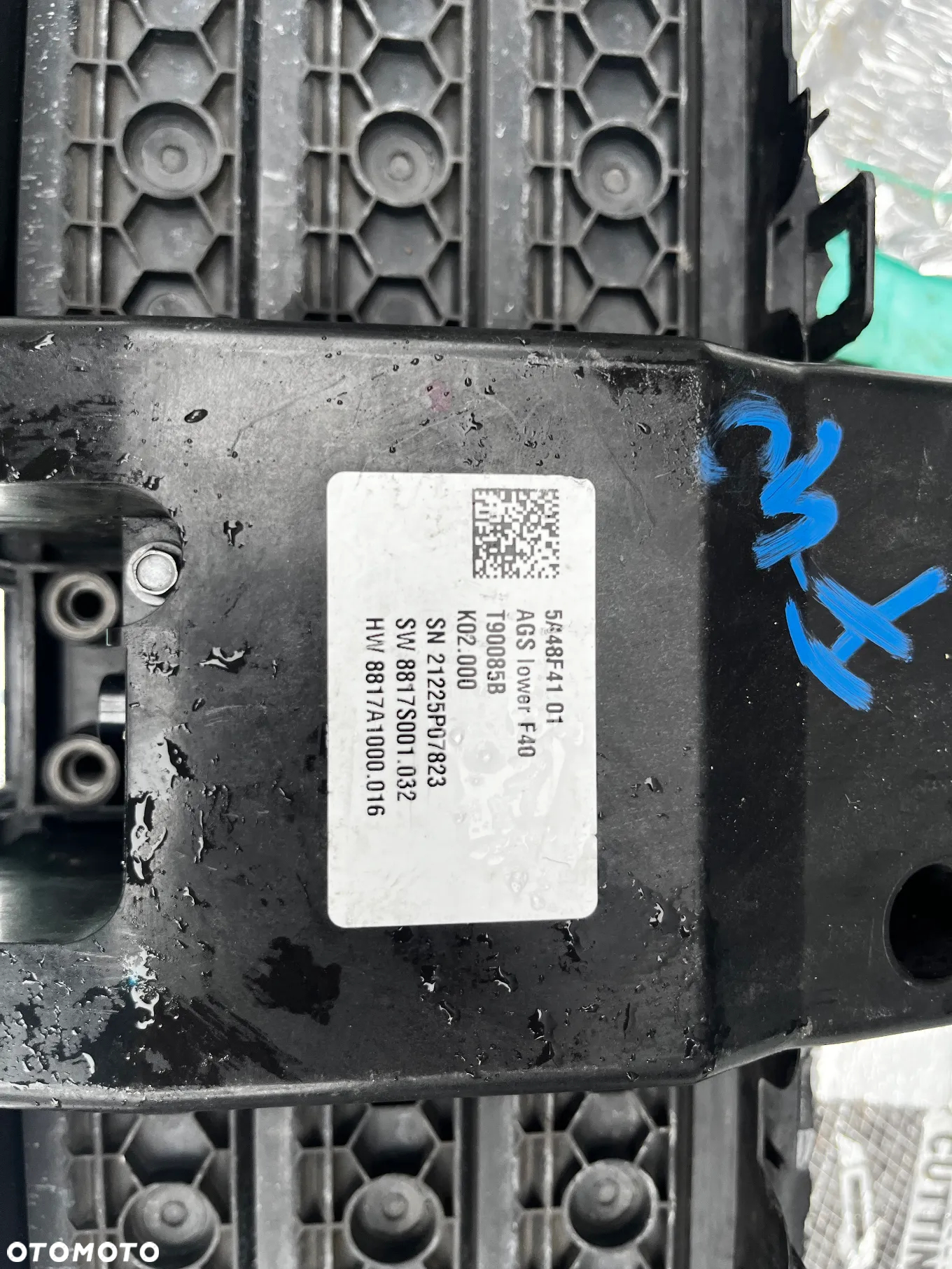 WLOT POWIETRZA ŻALUZJA DOLNY BMW F40 ORYGINAŁ CAŁA - 3
