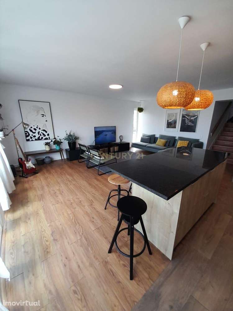 T4 Triplex para arrendamento mobilado em Cascais – Pronto a Habitar - Grande imagem: 4/34