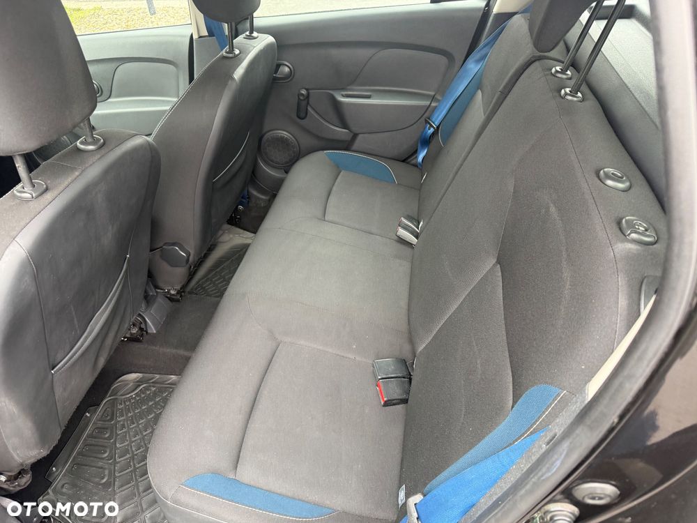 Dacia Logan 1.2 16V 75 Laureate - 9