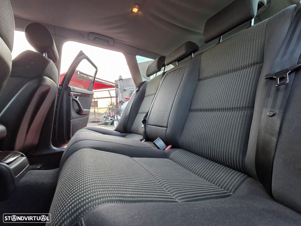 Audi A4 Avant 2.0 TDI S-line - 20
