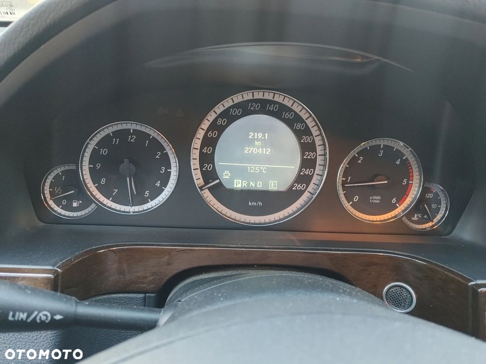 Mercedes-Benz Klasa E 200 CDI DPF BlueEFFICIENCY Automatik Elegance - 8