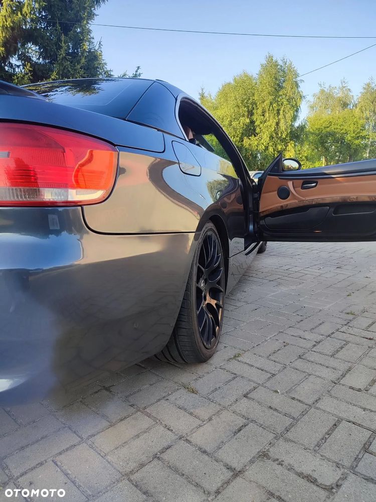 BMW Seria 3 335i - 17