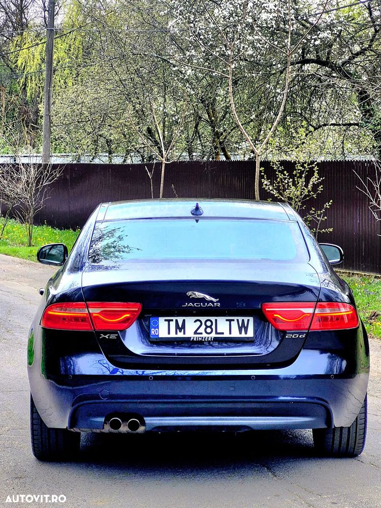 Jaguar XE 20d Aut. Portfolio - 15