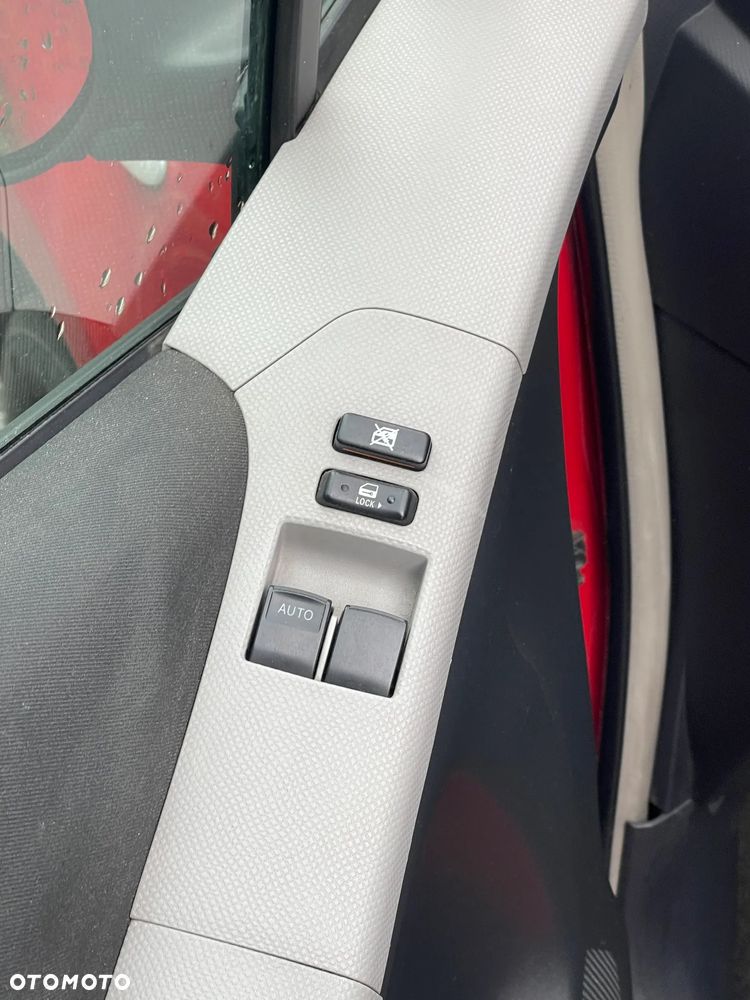 Toyota Yaris - 14