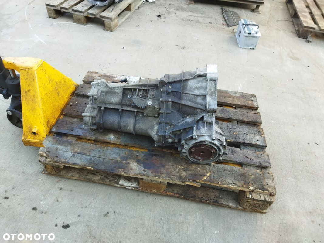 SKRZYNIA BIEGÓW MANUALNA AUDI A4 B8 A5 8T NCT - 3
