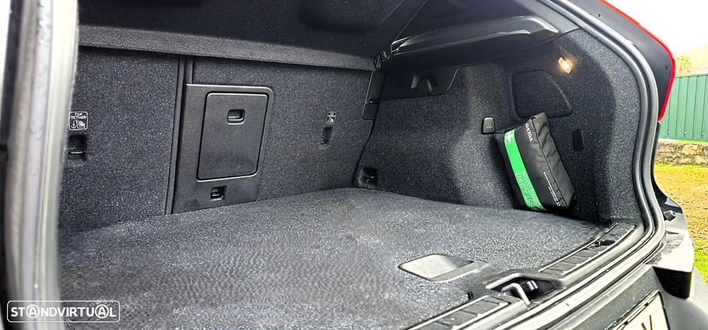 Volvo XC 40 T4 Recharge DKG Plus Dark - 11