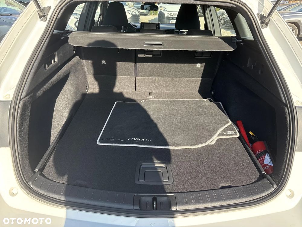 Toyota Corolla 1.8 Hybrid Active - 13