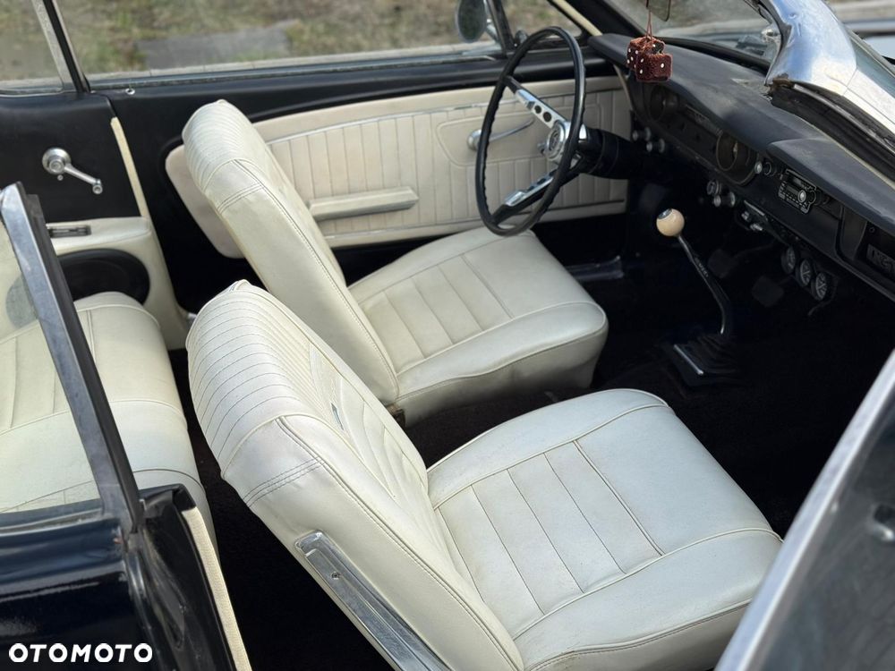 Ford Mustang - 17