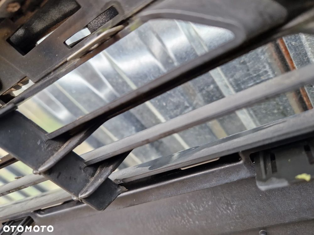 Mercedes Vito Viano 447 W447 Zderzak przód 6PDC - 13