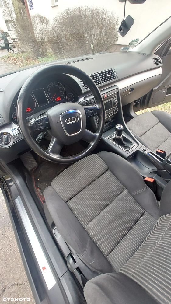 Audi A4 Avant 2.0 TDI - 11