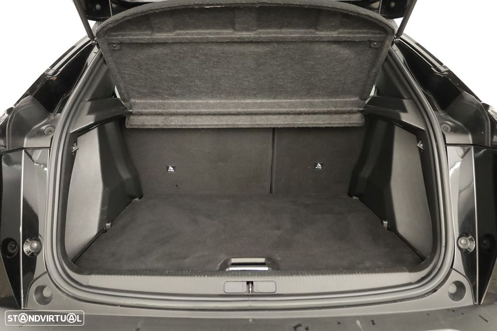 Peugeot 2008 1.2 PureTech Allure - 24