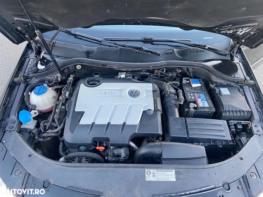 Volkswagen Passat 2.0 TDI DPF R-Line Edition - 15