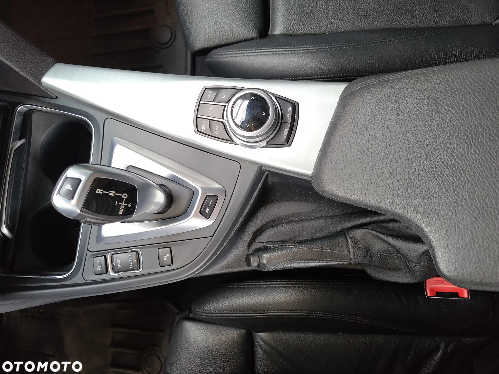 BMW Seria 3 330e iPerformance M Sport Shadow - 17
