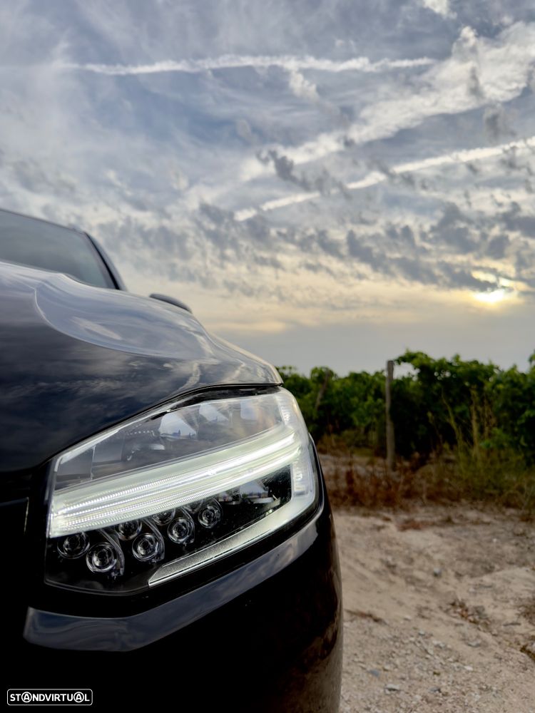 Volvo XC 90 - 7