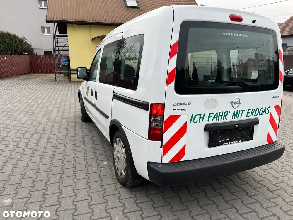 Opel COMBO - 3