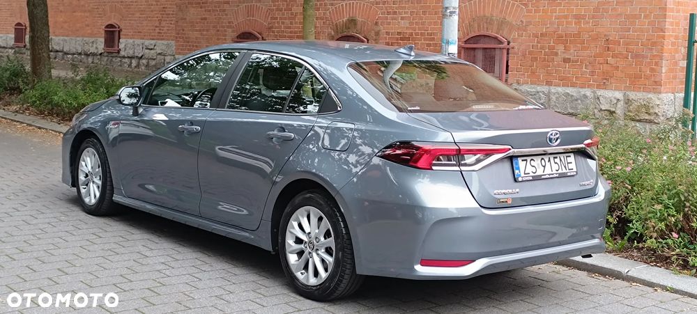 Toyota Corolla 1.8 Hybrid Comfort - 16
