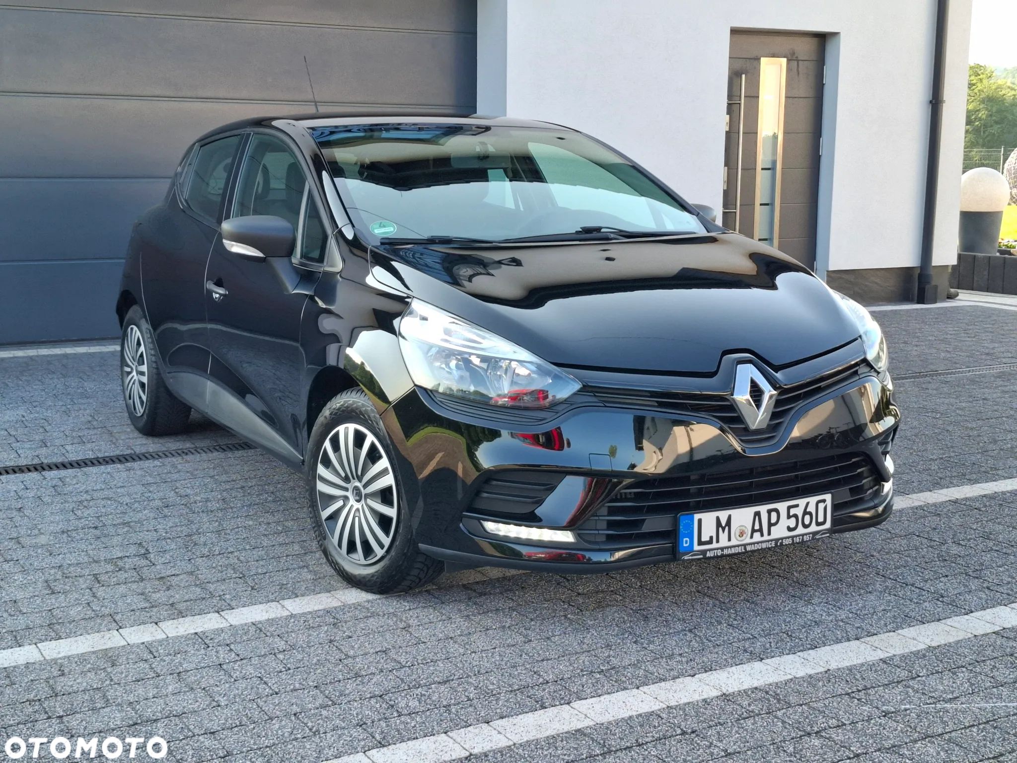 Renault Clio 0.9 TCe Limited - 1