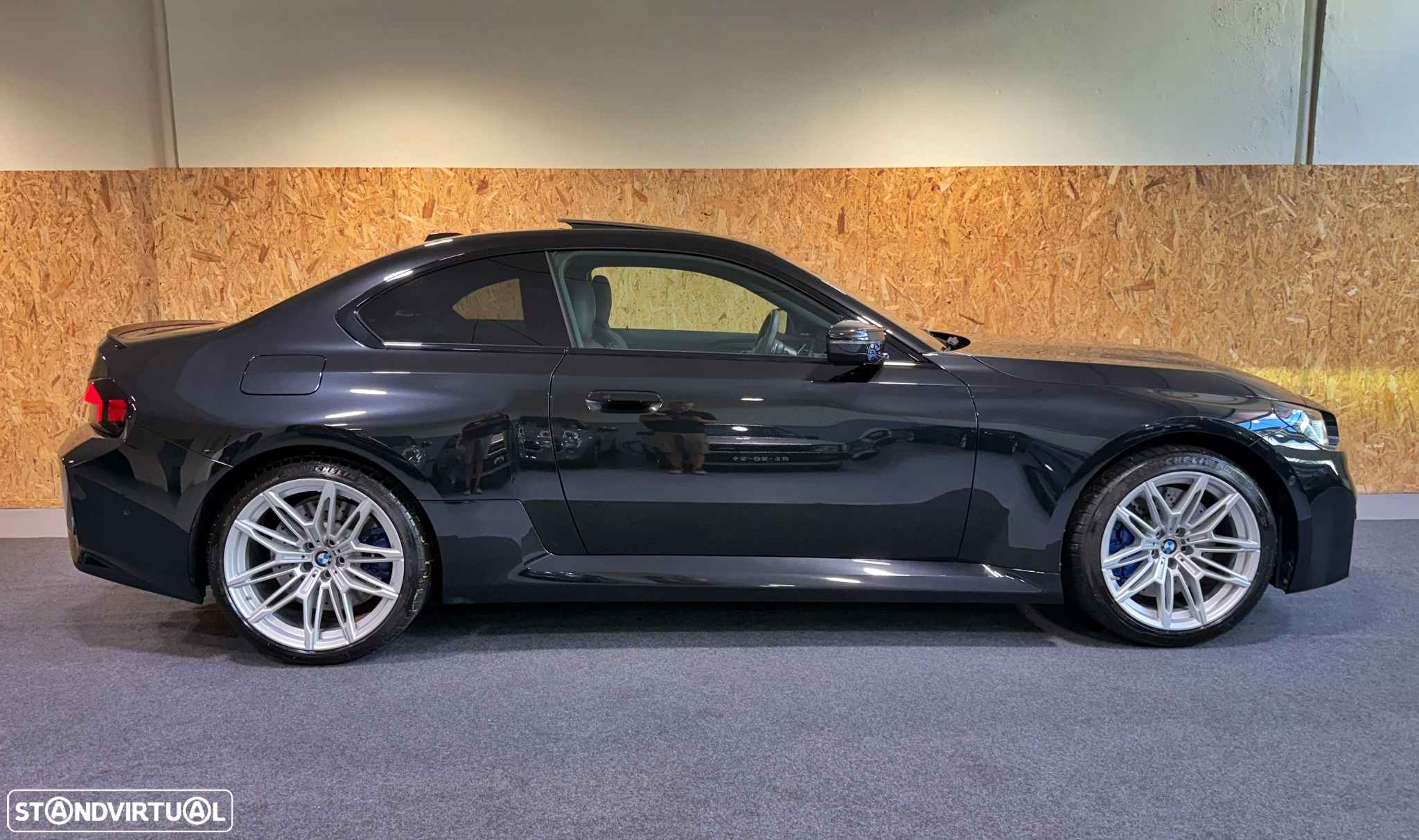 BMW M2 Auto - 6