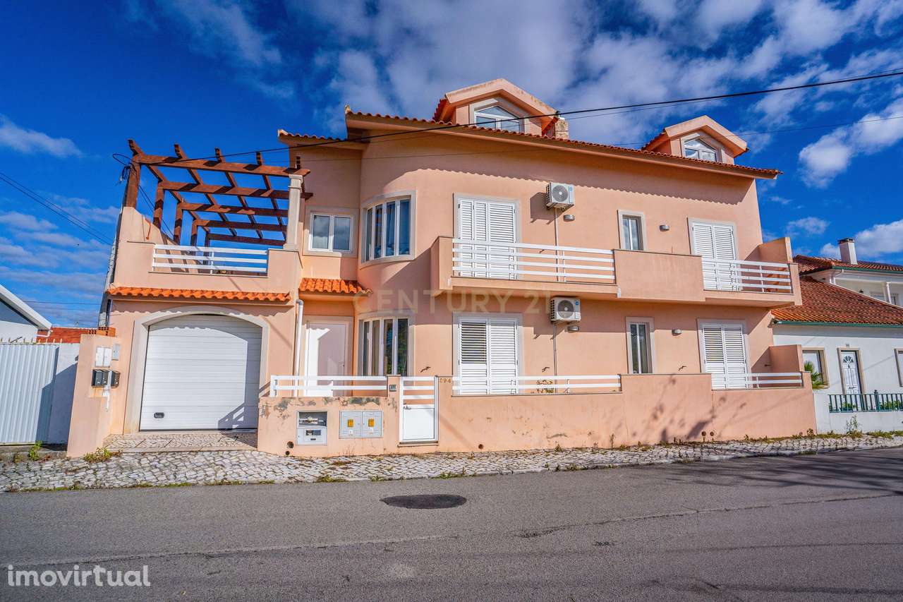 Prédio com 2 utilizações independentes | Valado dos Fades | Nazaré - Grande imagem: 4/16