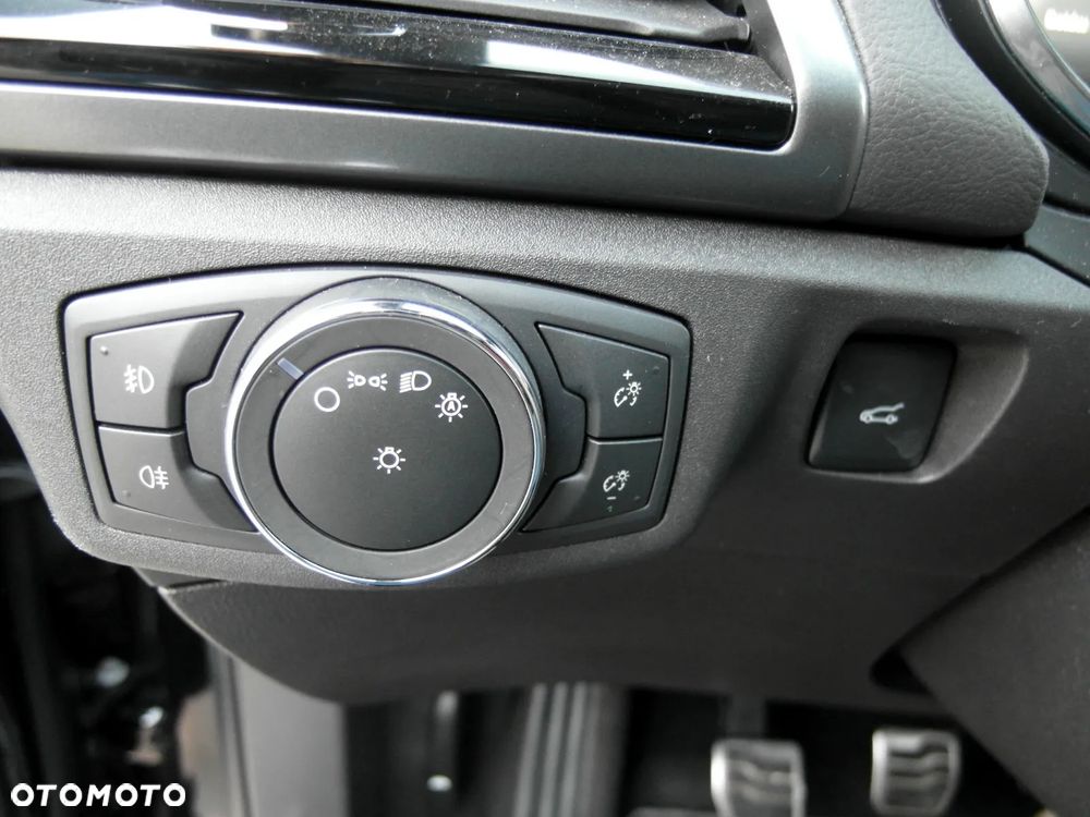 Ford Mondeo 1.5 EcoBoost STart-Stopp ST-Line - 28