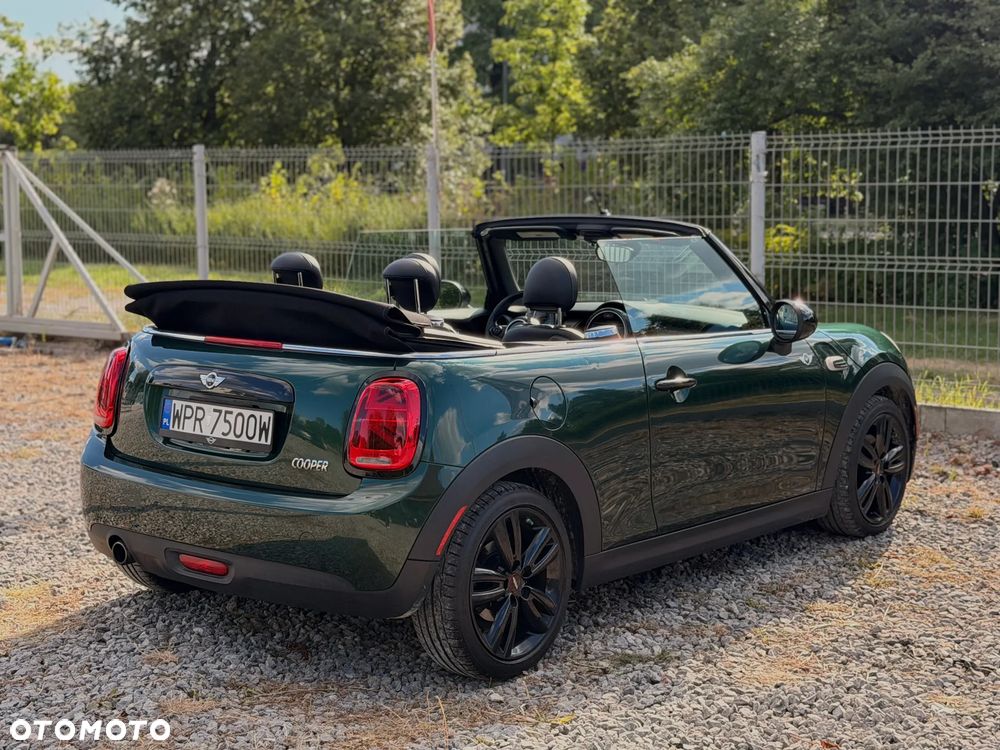 MINI Cooper Standard - 12
