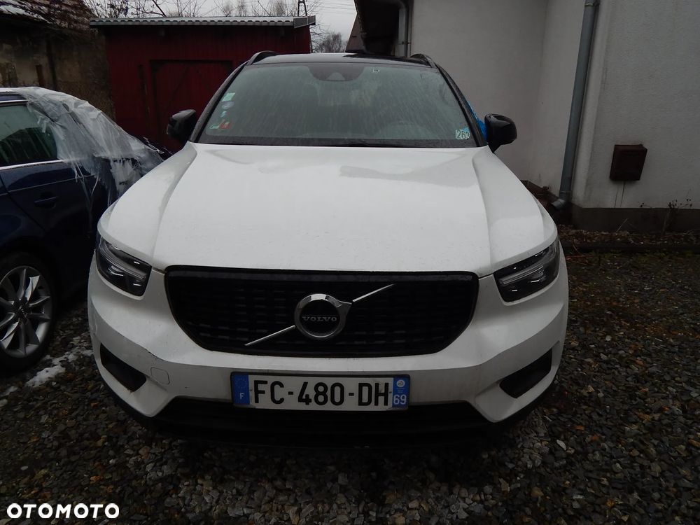 Volvo XC 40 T4 AWD R-Design - 2