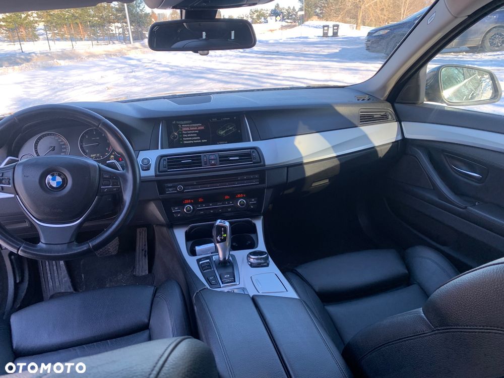 BMW Seria 5 520d xDrive - 8