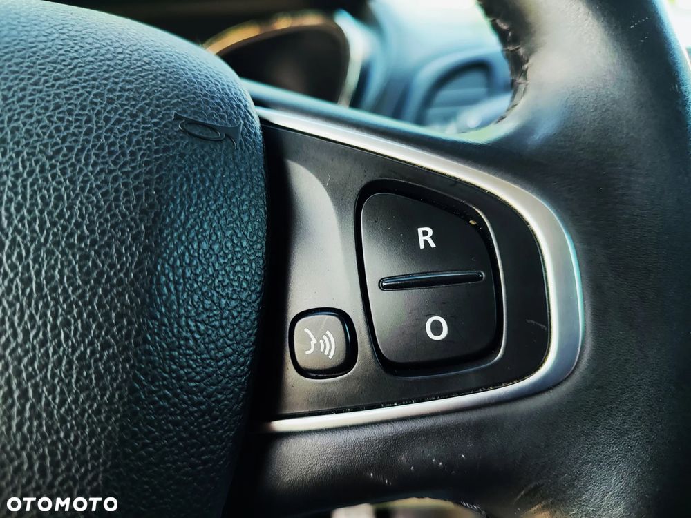 Renault Captur - 24