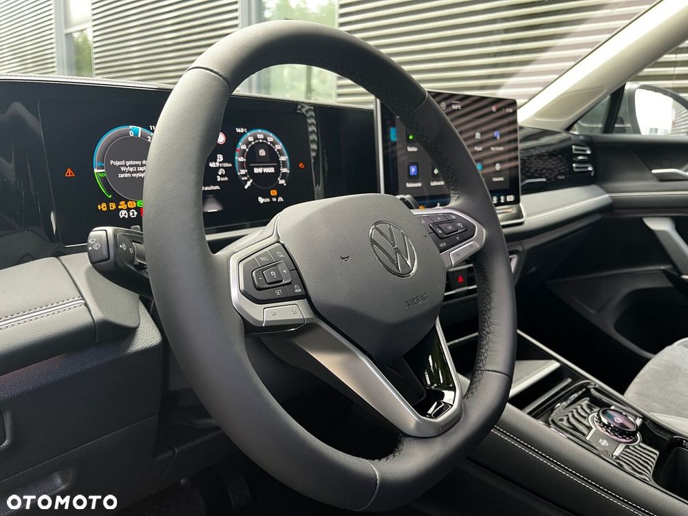 Volkswagen Tiguan - 17