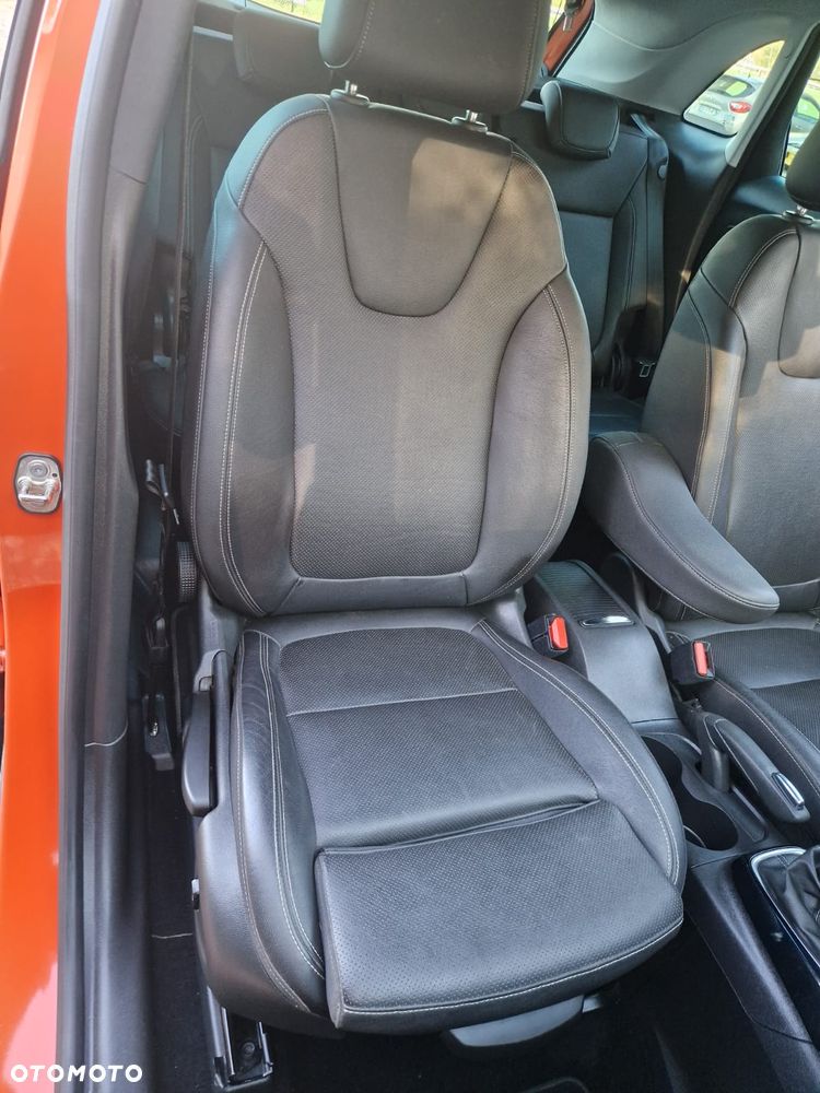 Opel Crossland X - 29