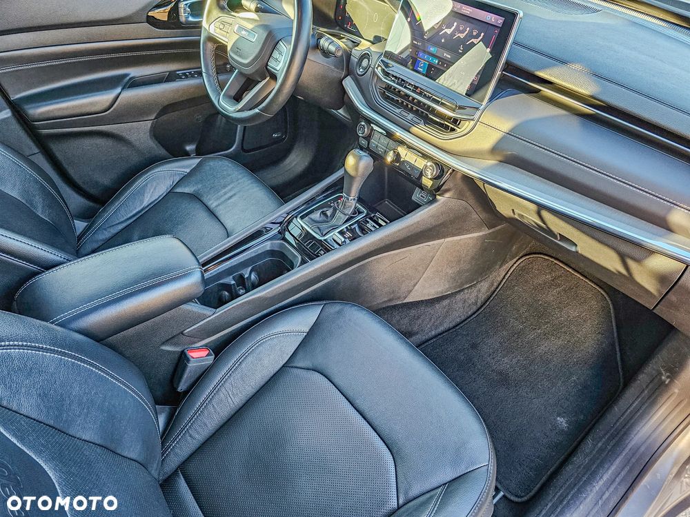 Jeep Compass - 31