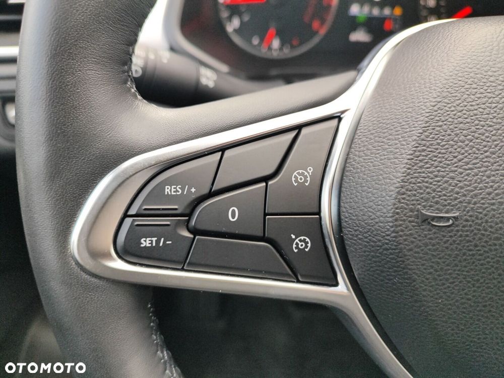 Renault Captur - 16